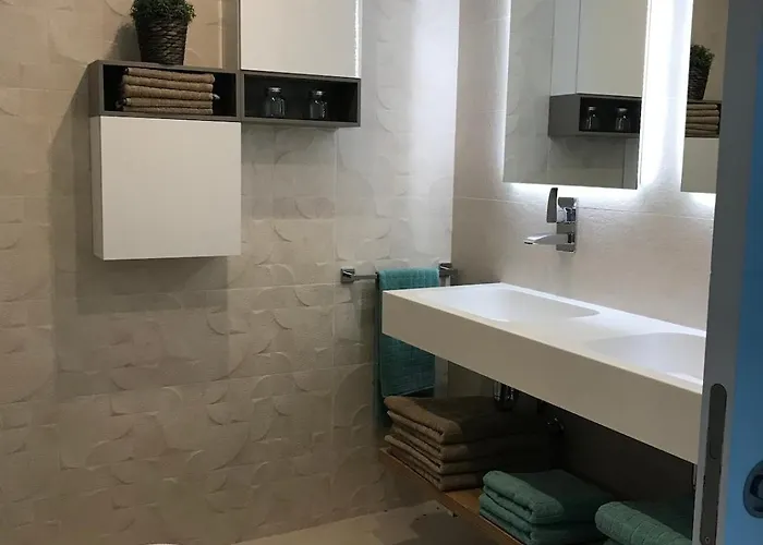 Dreamhomesbymaria Beachfront With Garage And Wifi Fuengirola